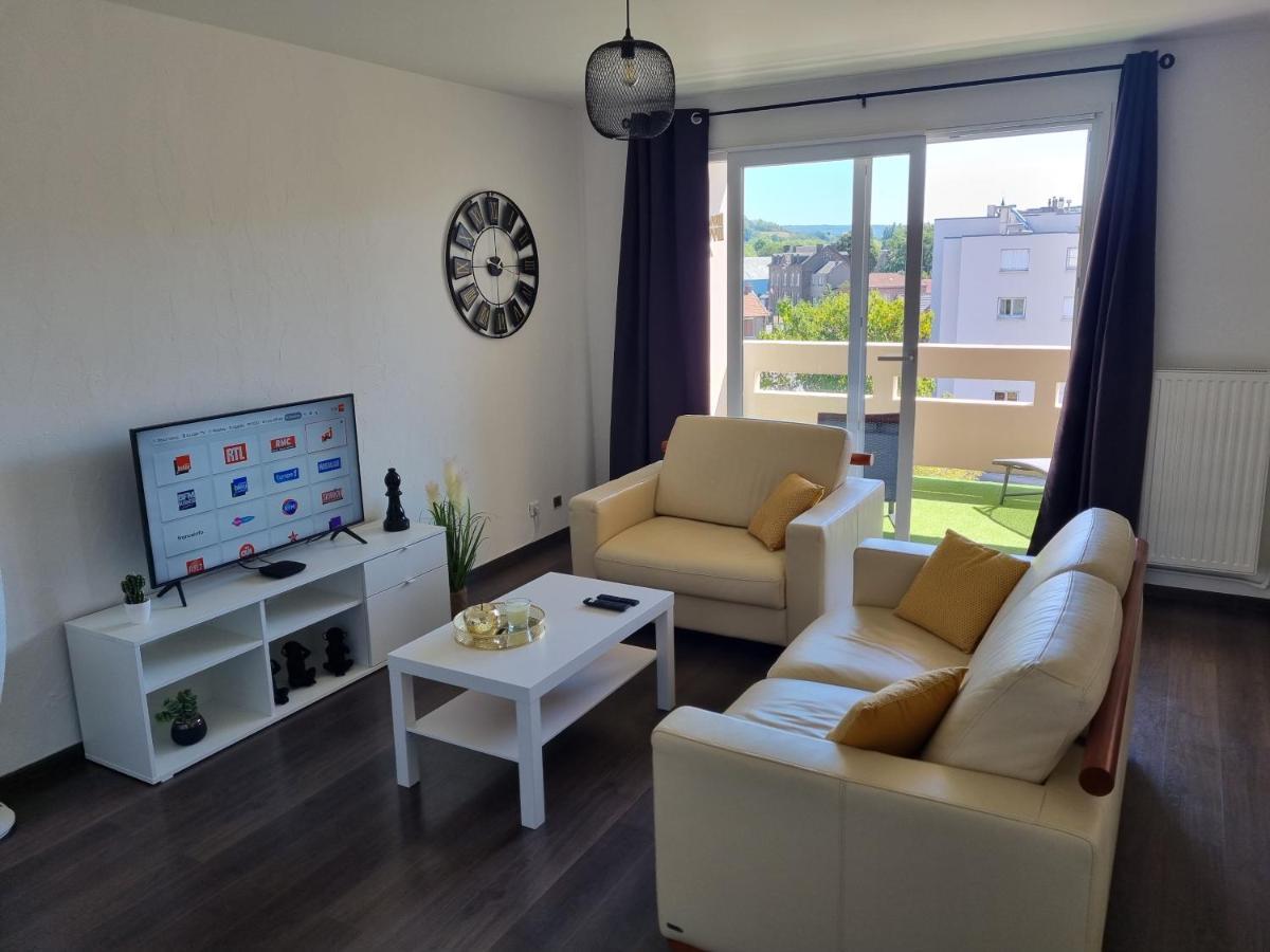 Bel Appartement 2 Chambres ,Residence Privee Живе Екстериор снимка